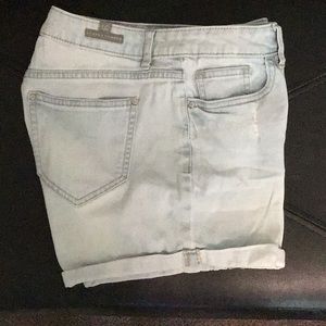 Lauren Conrad Jean Shorts, Women’s size 6